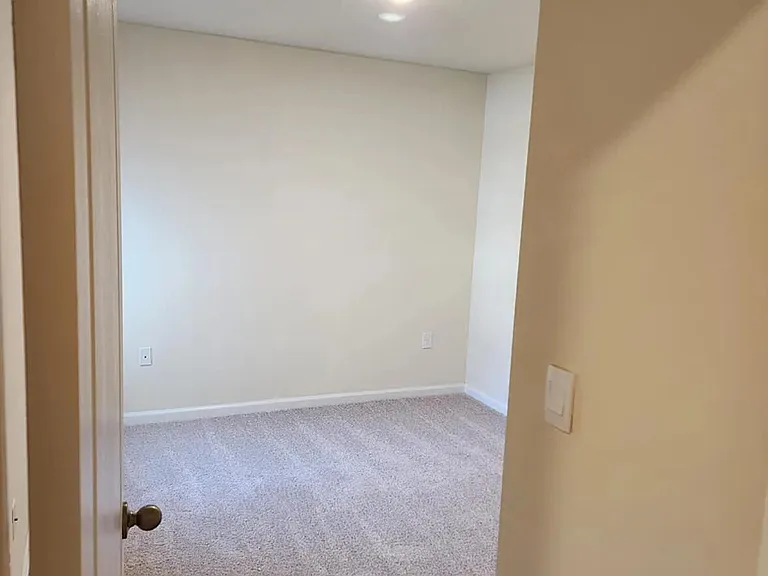 130 Pasadena Dr — Photo 8