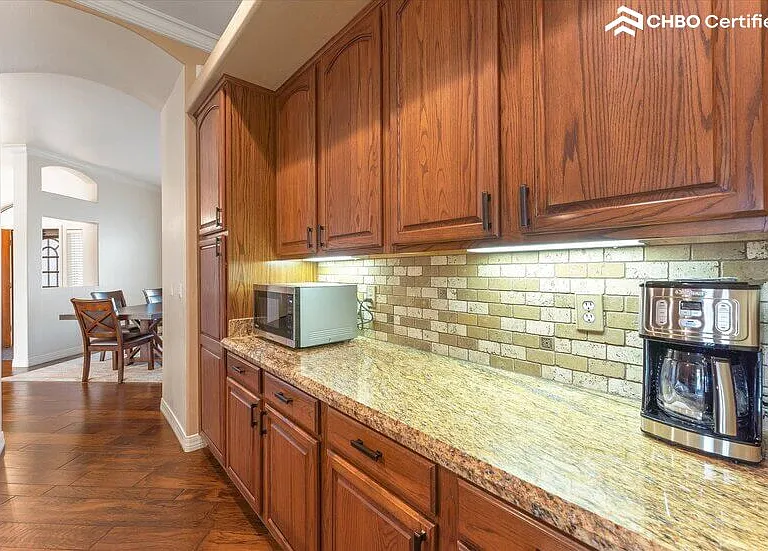 6445 W Fullam St — Photo 23