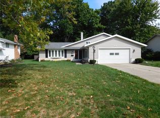 4533 Carsten Ln, North Olmsted, OH