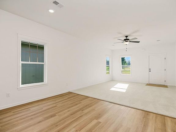 5th image of 1600 Cottonwood Creek Ave #4