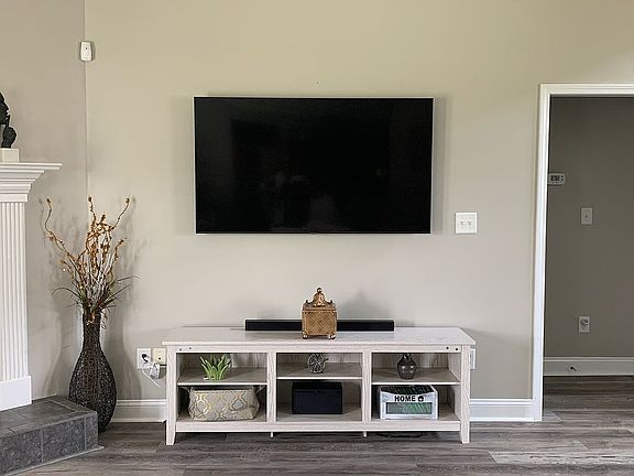 2nd image of 4112 Sahara Pl
