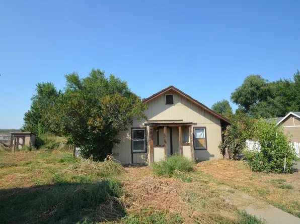 10717 Rockstrom Rd, Yakima, WA 98903