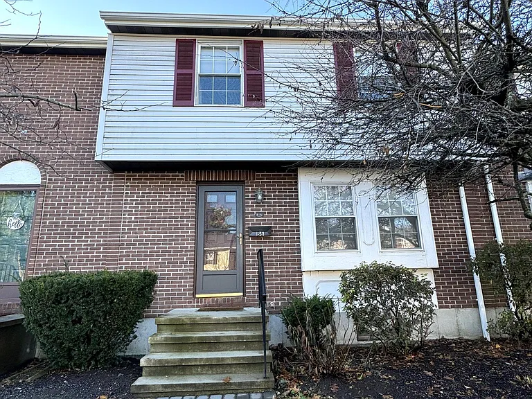 399 Pond St #B6 — Photo 24