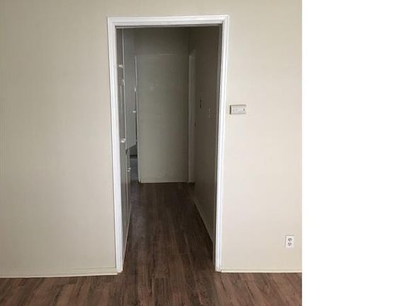 3rd image of 3927 Nicolet Ave #4