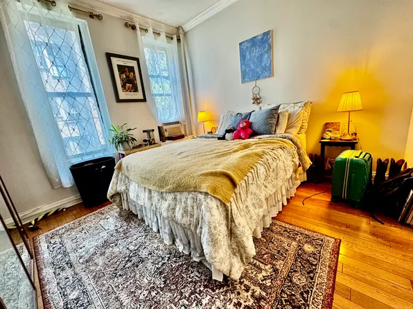325 East 90th Street image 1 of 12