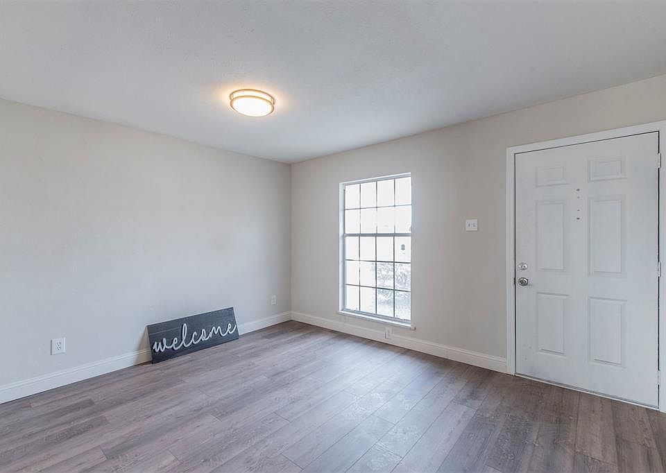 1st image of 2822 Spiceberry Ln