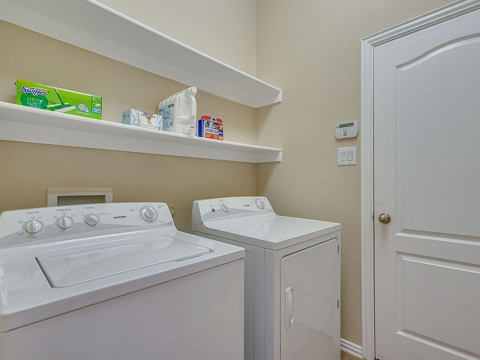 1st image of 1105 Lone Pine Dr