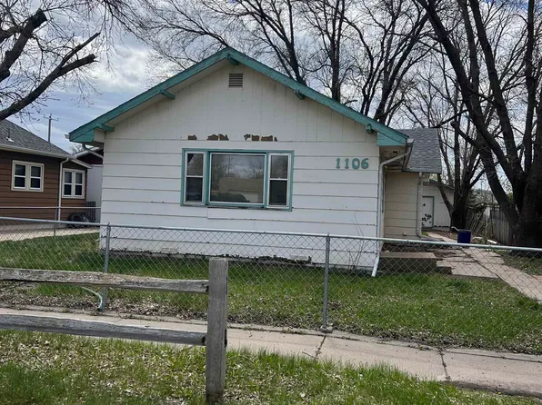 1106 E 10, North Platte, NE 69101