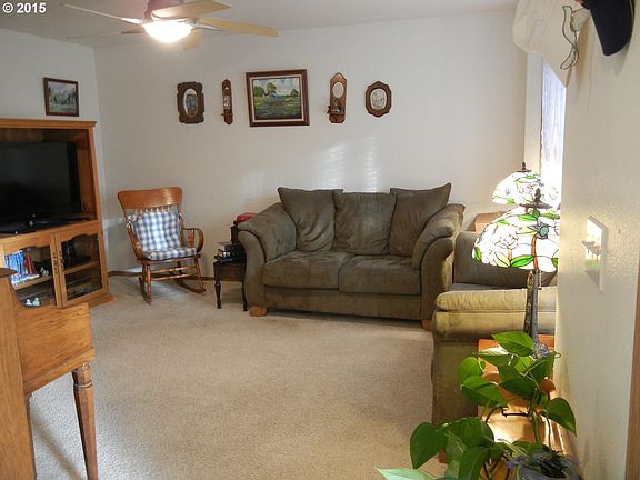 2nd image of 6008 NE 54th St