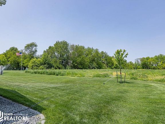 4th image of 2616 Lavender Ln