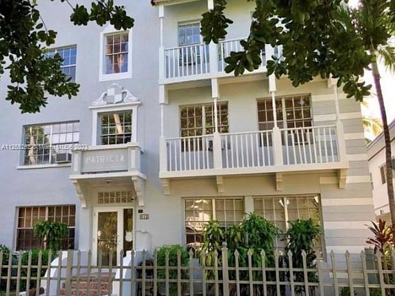 4th image of 842 Meridian Ave APT 1F