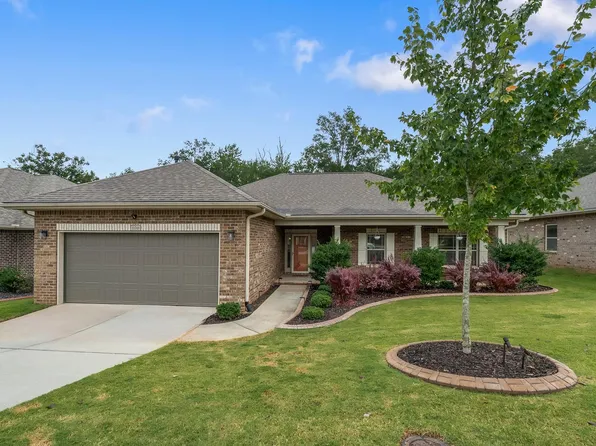 106 Starlight Dr, Greenville, SC 29605