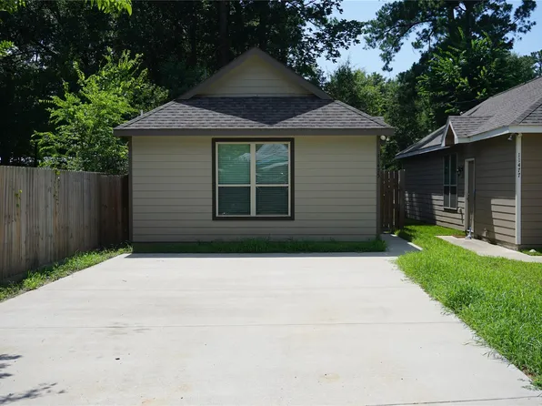11475 Underwood St, Willis, TX 77318