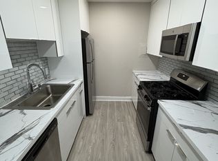 201 SW 7th St APT 10, Boca Raton, FL 33432
