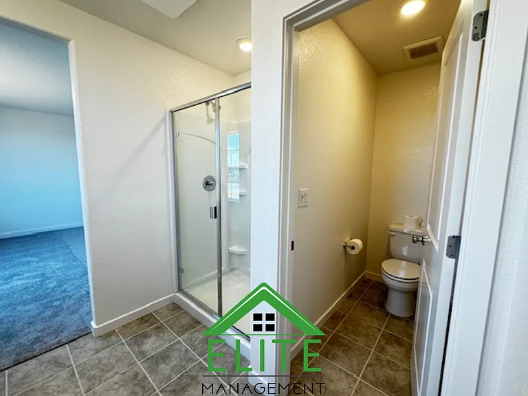 7635 Heatherpace Dr — Photo 18