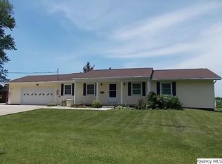 201 S G St, La Harpe, IL 61450