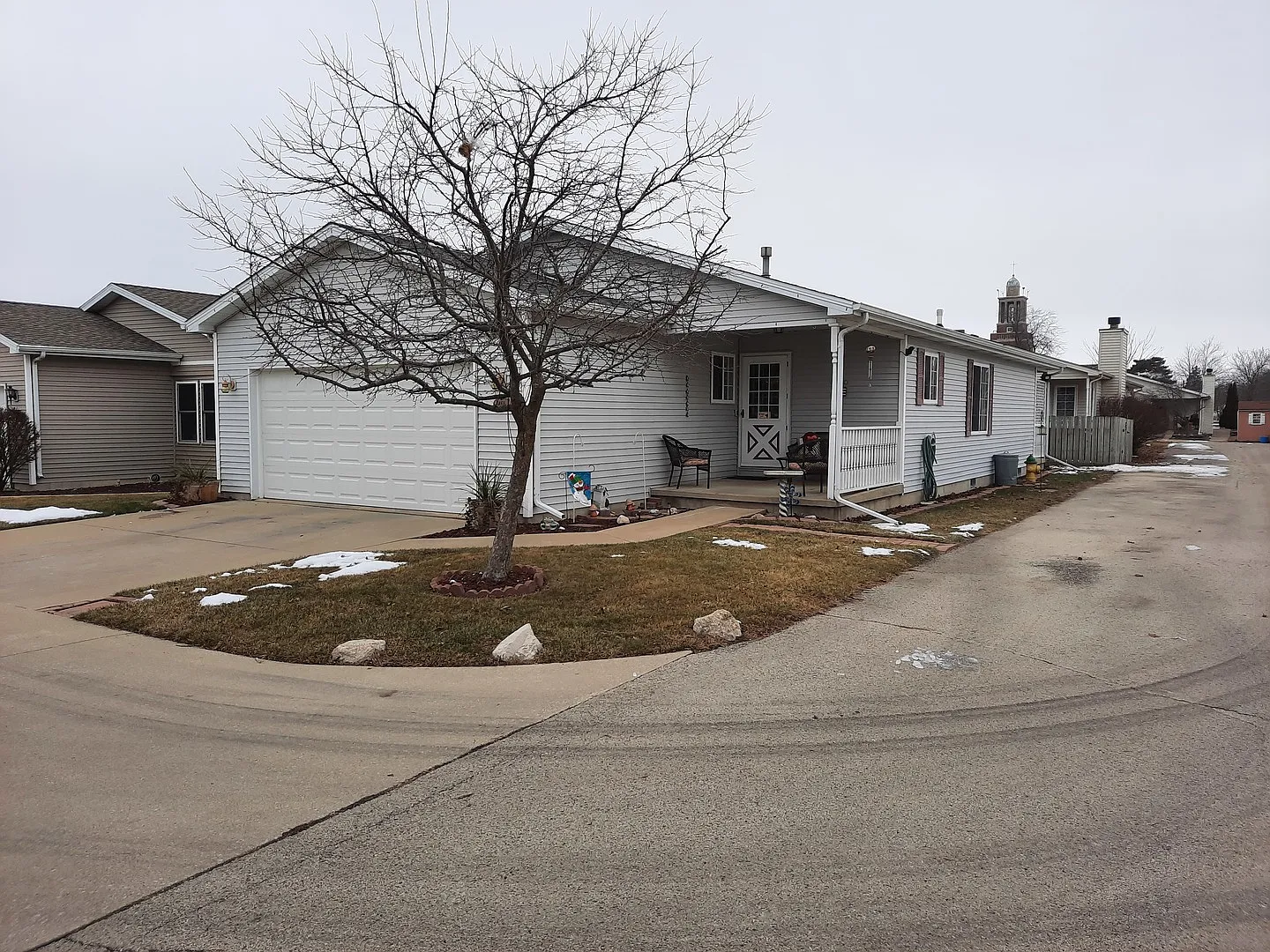 468 Bramble St photo 1