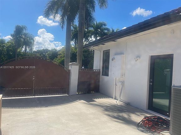 3rd image of 8775 SW 164th St #1