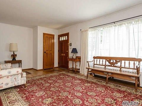 4th image of 34 Linwood Pl