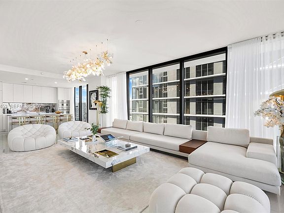 4th image of 700 NE 24th St #1601