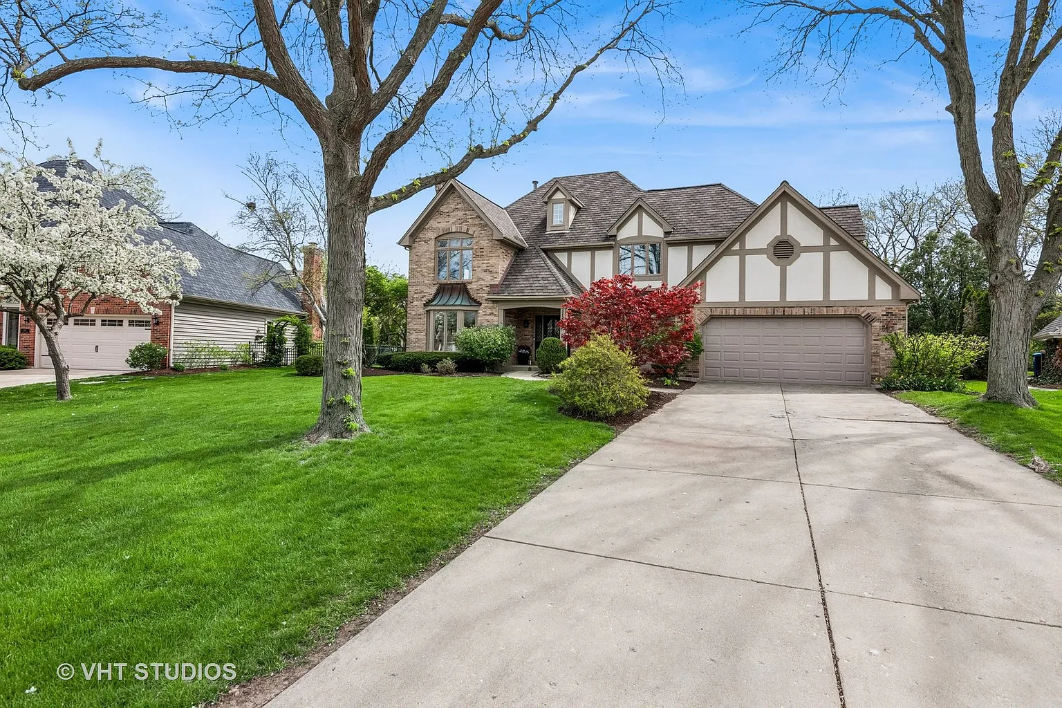 1181 Midwest Ln photo 1