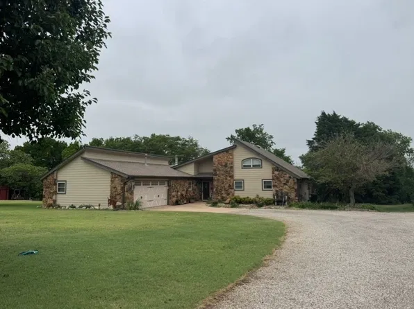 3879 N Prentice Rd, Ponca City, OK 74604