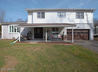 119 Windy Hill Ln, Lock Haven, PA 17745