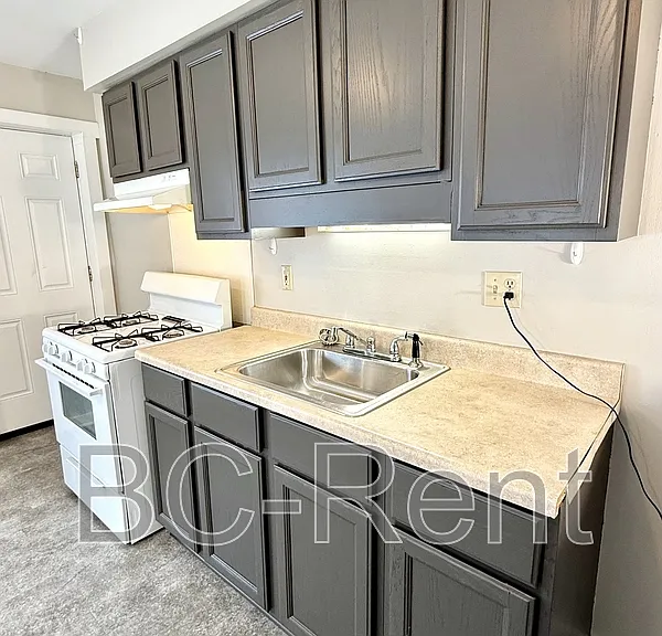 400 Beaver Ave — Photo 1