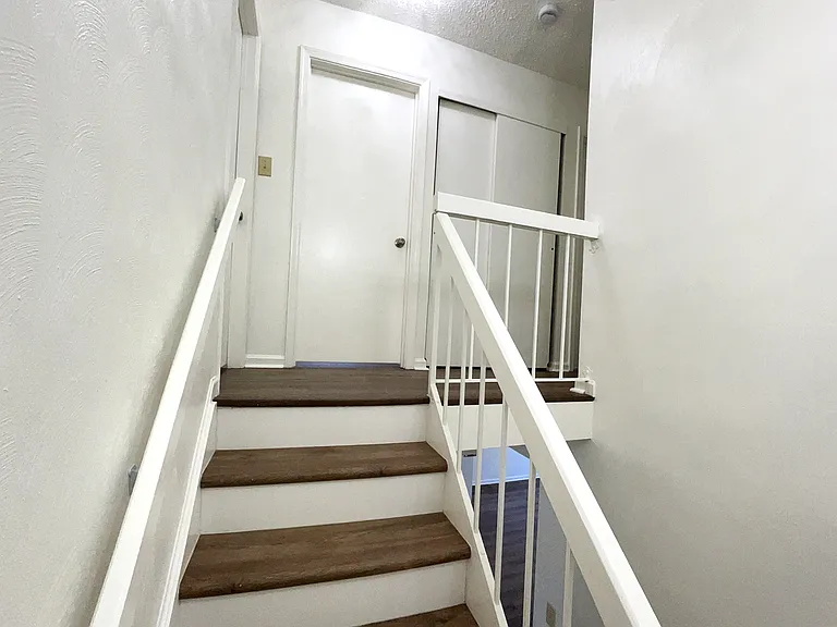 874 Jamestown Landing Rd — Photo 22