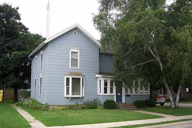 1st image of 316 W Clay St