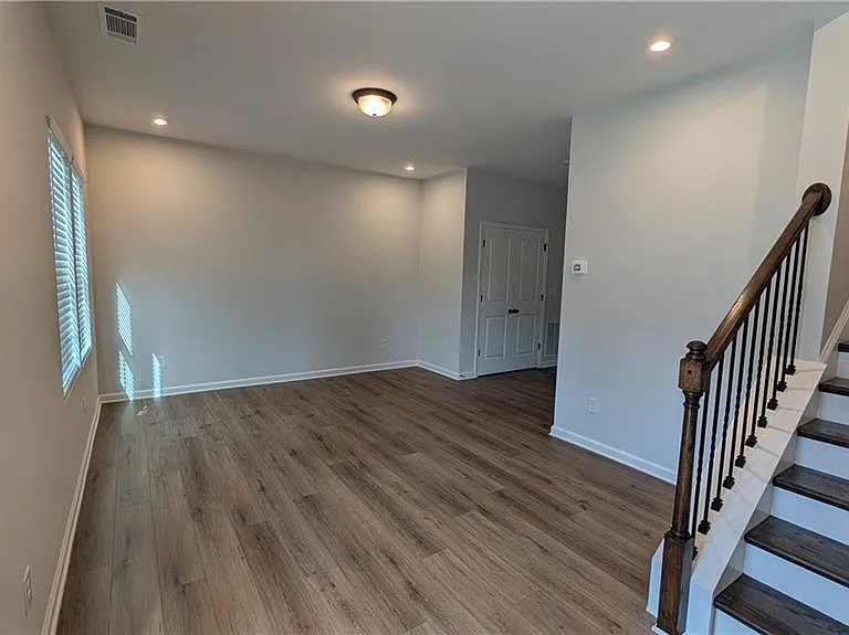 3053 Beacon Bend Xing — Photo 3