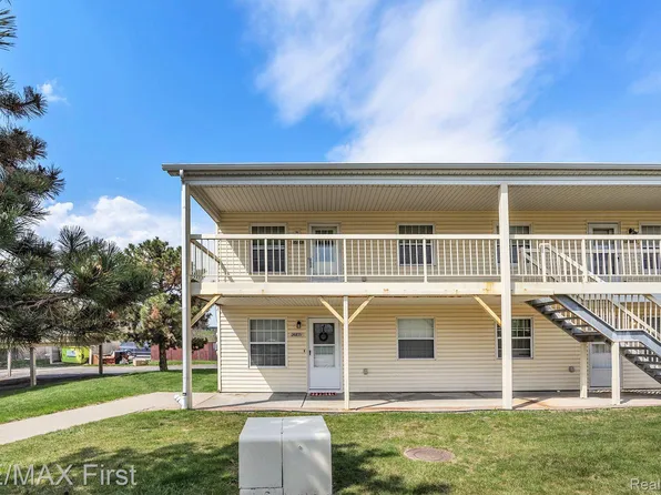 20885 Flora St, Roseville, MI 48066