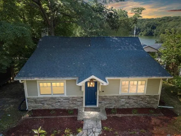 3714 Cottage Reserve Rd NE, Solon, IA 52333