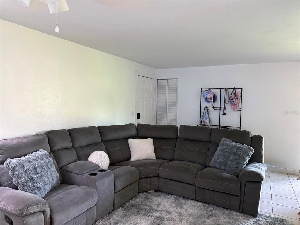 5026 Water Oak Dr APT 114, Bradenton, FL - View 2