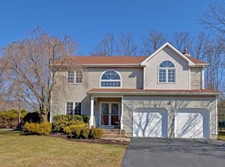 24 Lotus Ct, Ocean, NJ 07712