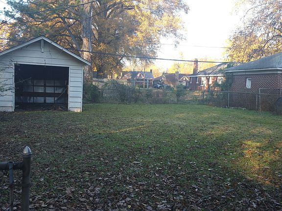 3rd image of 582 E Davant Ave