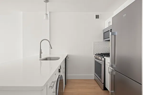 Rented by Compass | media 7