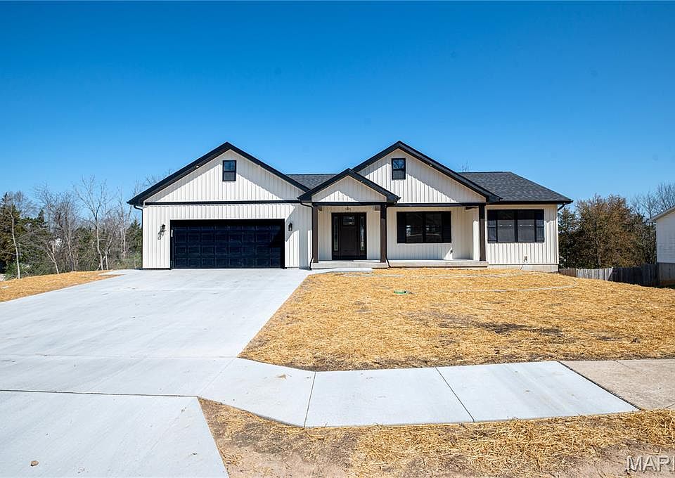 1st image of 619 Scottsvale Dr