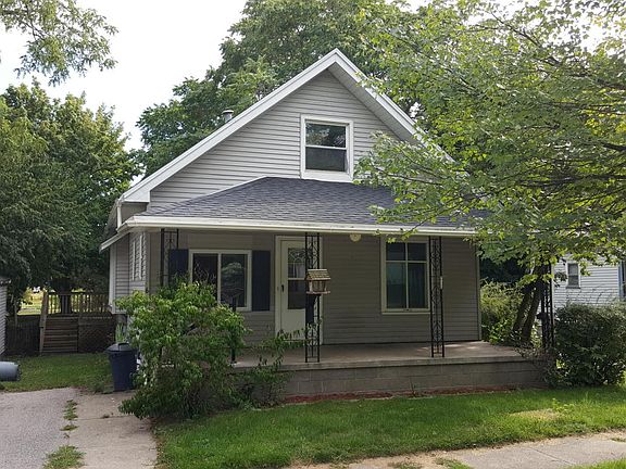 3rd image of 620 E Dowland St