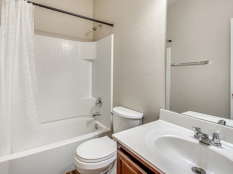 2038 Allyson Dr — Photo 10