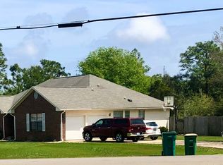 2500 Elkhart Dr, Navarre, FL 32566