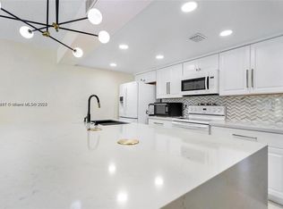 1281 W Fairway Rd, Hollywood, FL 33026