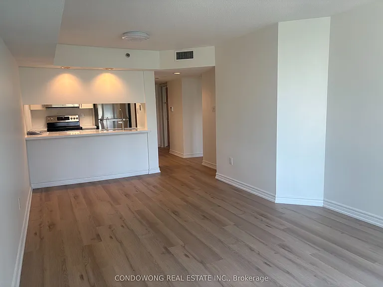 38 Elm St #411 — Photo 8