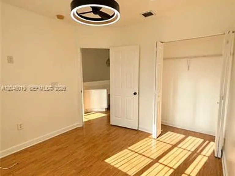 21339 SW 87th Ct #21339 — Photo 8