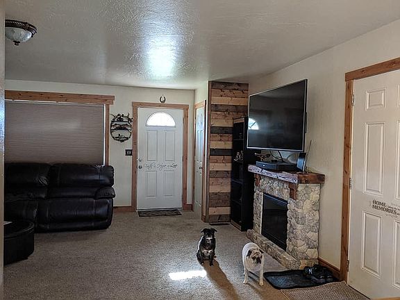 3rd image of 2025 Nut Hatch Dr