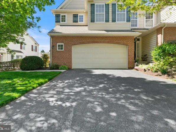 247 Deepdale Dr, Kennett Square, PA 19348