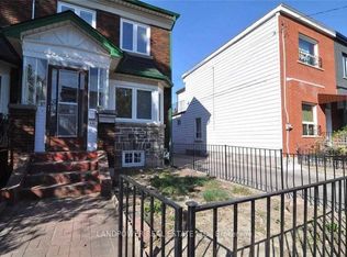 140 Manning Ave, Toronto, ON M6J 2K5