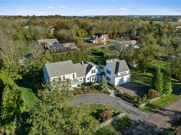 24 Winans Ave, Newport, RI 02840