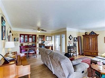 4th image of 4021 Lark St