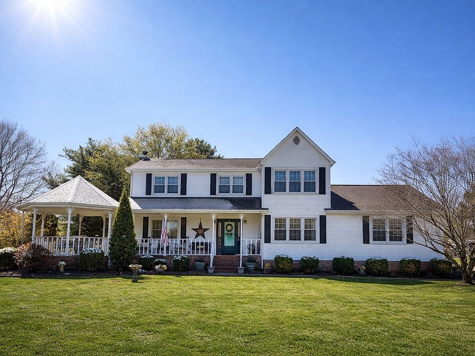 1st image of 146 Holly Dr
